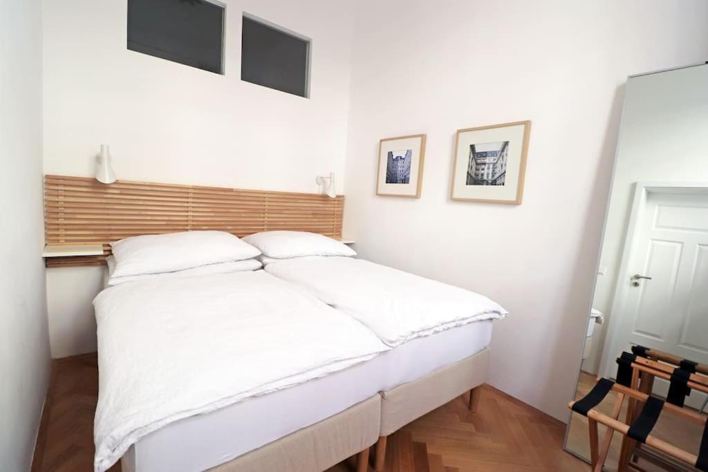 Center Apt In Best Area Near Park & Danube 20'To Airport Appartement Wenen Buitenkant foto